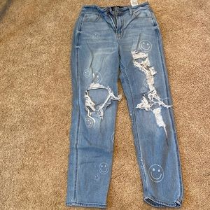 Hollister ultra high-rise mom jean
